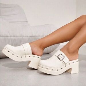 Dolce Vita Yevan Platform Studded Leather Clogs Mule Ivory Cream Latte NEW